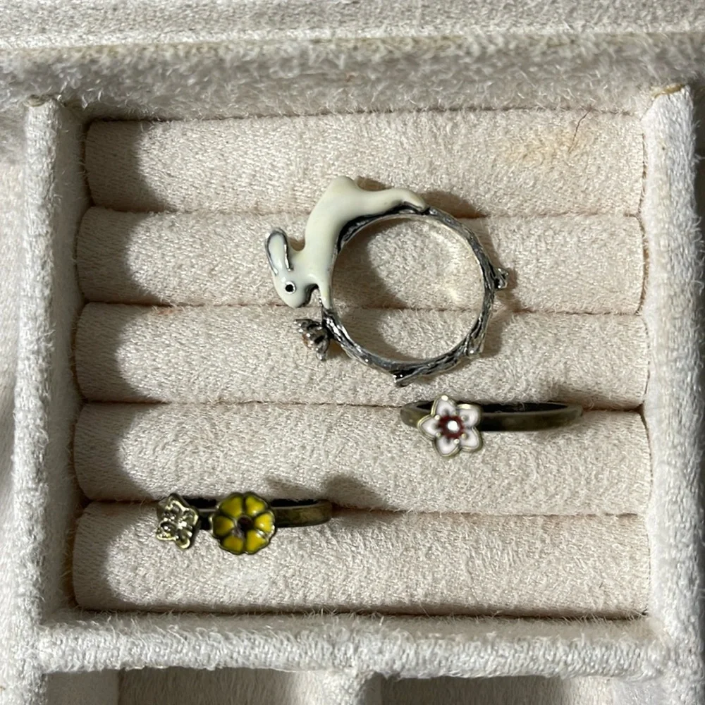 Spring Fling Rabbit stackable Ring Set - Picture 3 of 4